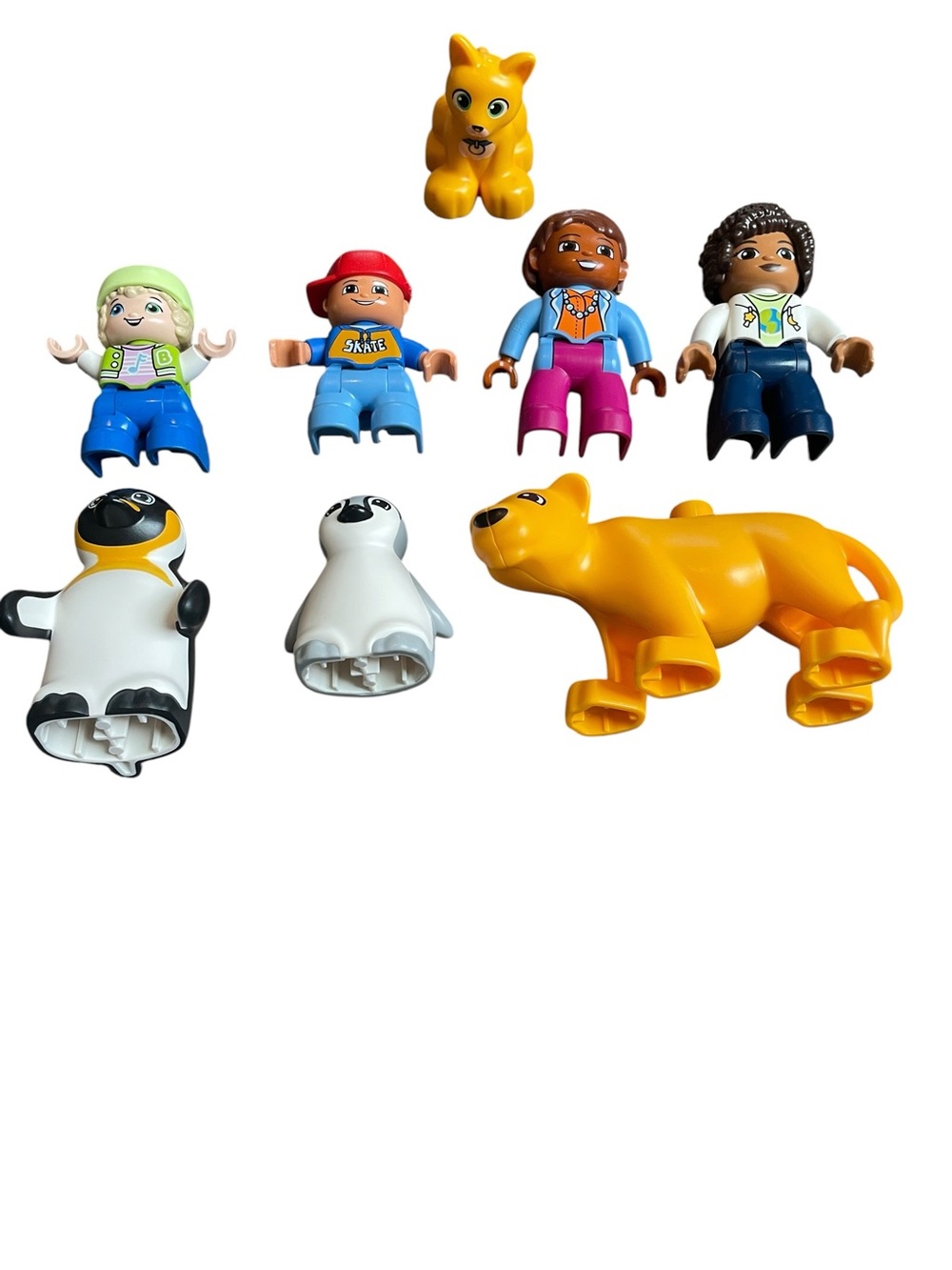 LEGO Duplo Minifigures & Animals Lions Penguins Characters 8pc Lot